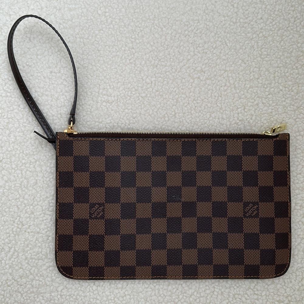 Louis Vuitton Pouchette